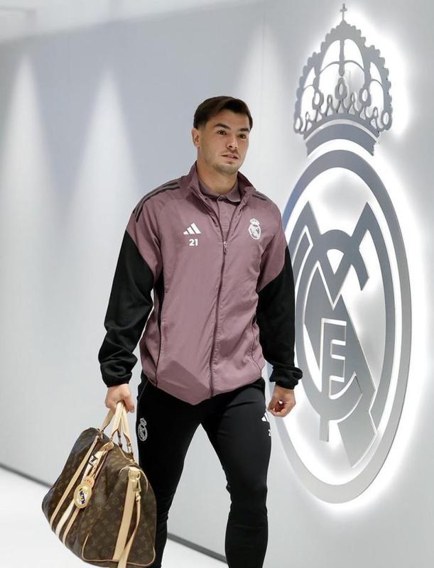  伯纳乌见证成长，卜拉欣·迪亚斯第150次披挂皇马上阵；从曼城转会到如今里程碑。 体育新闻 伯纳乌见证成长，卜拉欣·迪亚斯第150次披挂皇马上阵；从曼城转会到如今里程碑。 体育新闻