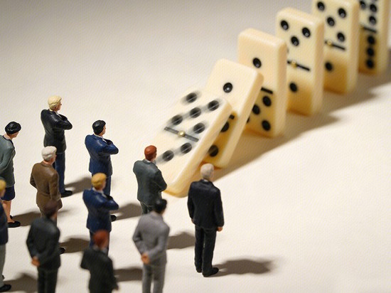  石油基金板块逆势走强；多家机构密集发布溢价警示公告。 股票财经 石油基金板块逆势走强；多家机构密集发布溢价警示公告。 股票财经