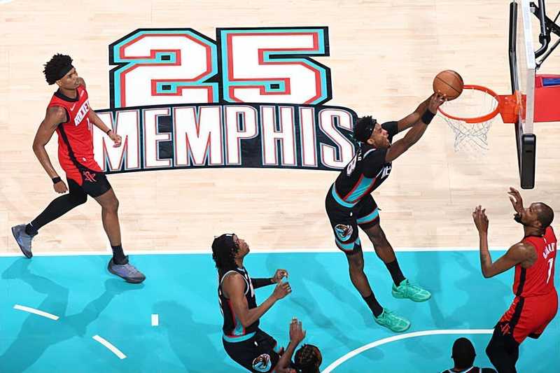  职业困惑与机遇重塑：从边缘人到得分王的高效进化之路 体育新闻