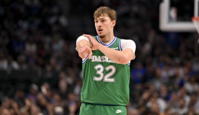  技术解码：51分背后的数据革命与效率真相 体育新闻