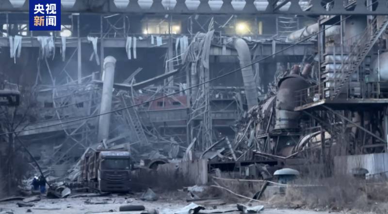  深夜连环爆炸撕裂俄罗斯铁路：两座桥梁轰然倒塌，三名司机生死未卜 新闻 深夜连环爆炸撕裂俄罗斯铁路：两座桥梁轰然倒塌，三名司机生死未卜 新闻