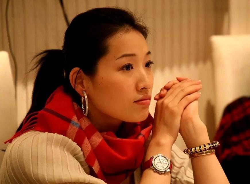  从泳坛新星到蛙后加冕：罗雪娟黄金职业生涯技术复盘 体育新闻